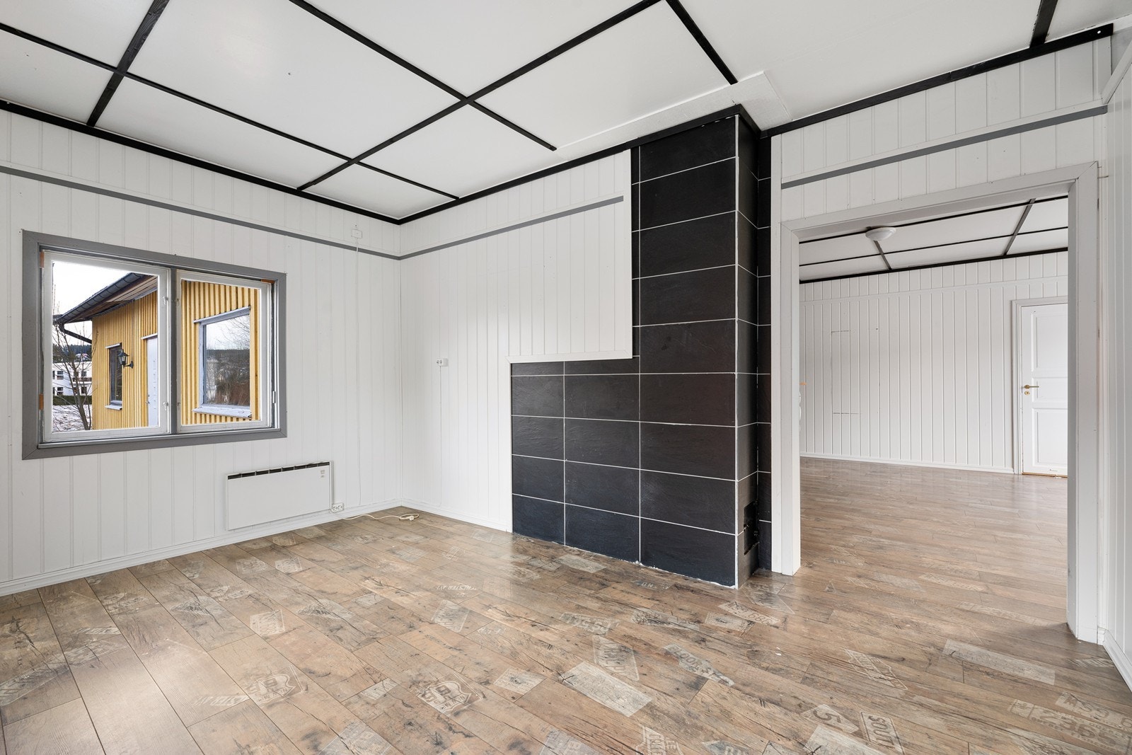 Allrom/ekspedisjonsrom. Galleribilde