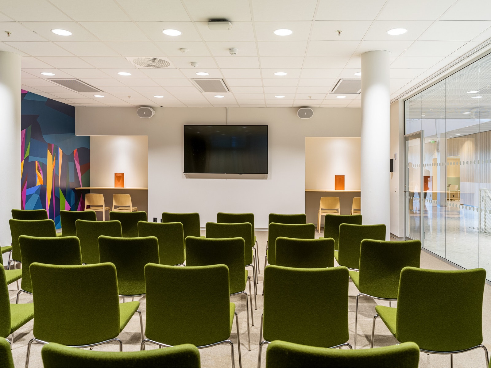 Book et flott møterom, flere ulike typer Galleribilde