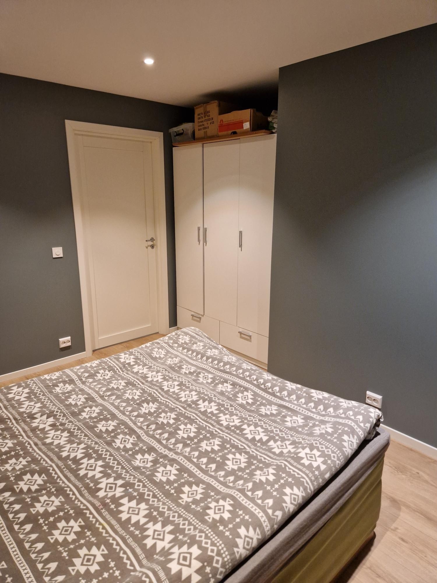 Garderobeskap og godt med plass Galleribilde