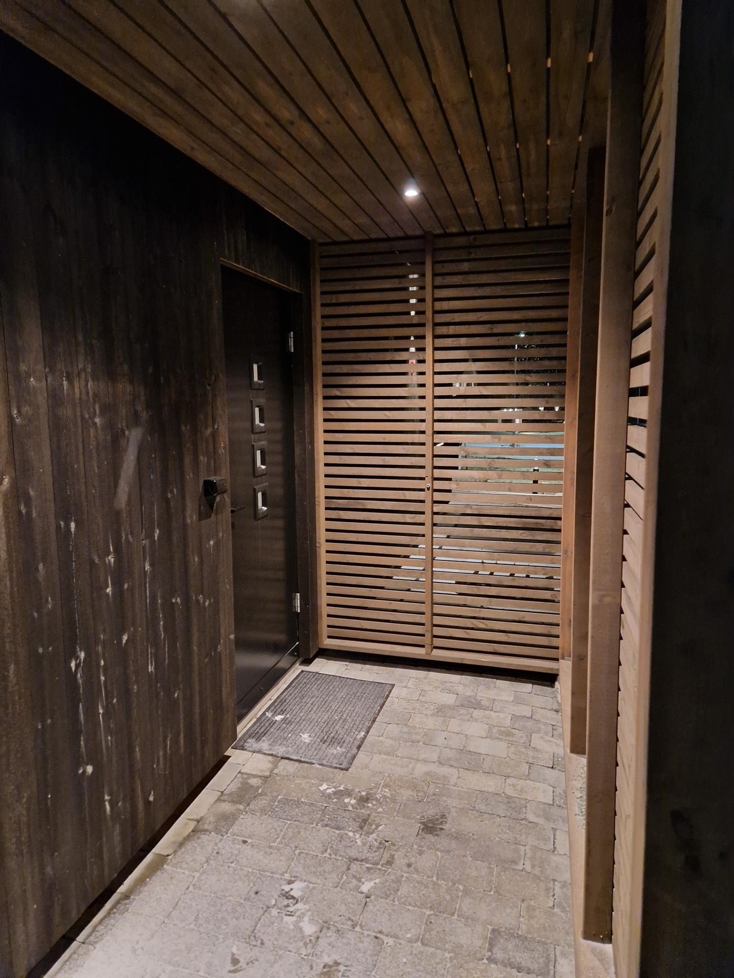 Belegningsstein og levegger Galleribilde