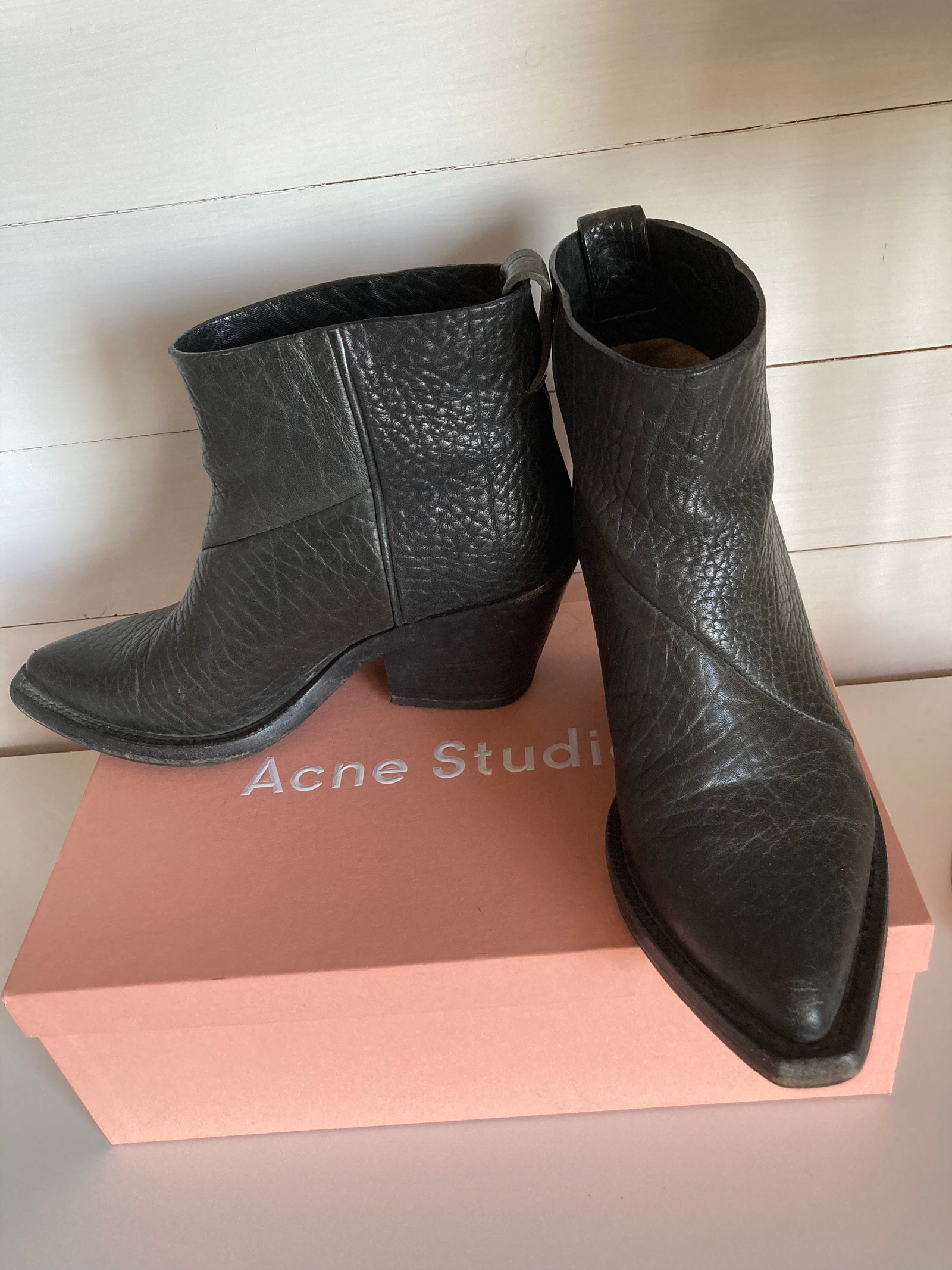 Acne Donna Boots FINN torget