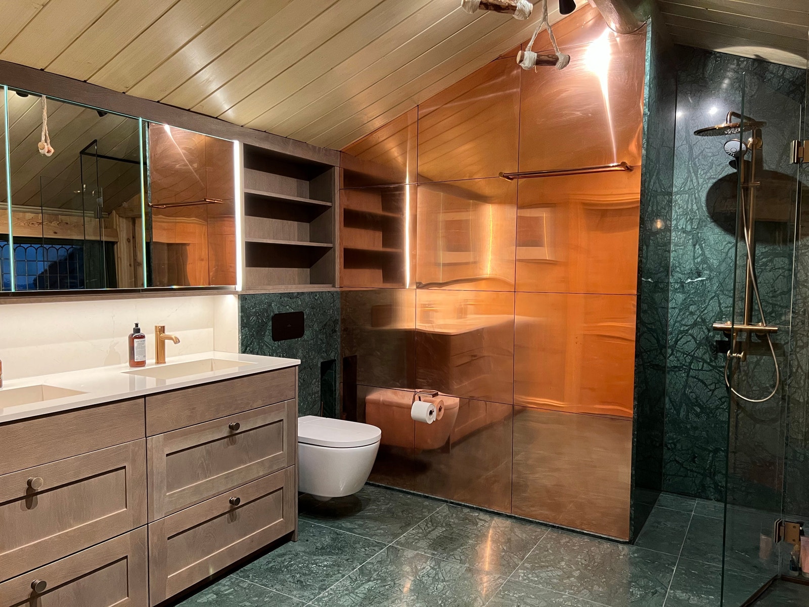 Bad tilknyttet kongesuiten Galleribilde