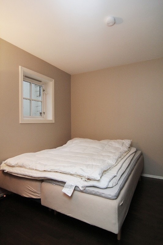 God størrelse på soverom med garderobeskap Galleribilde