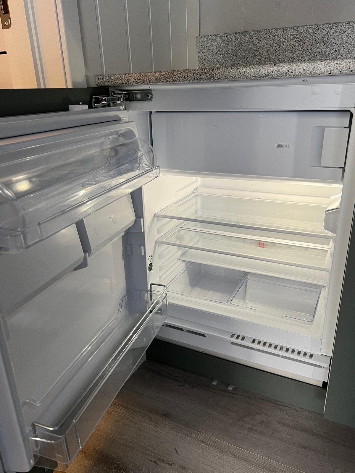 Nytt kjøleskap Galleribilde