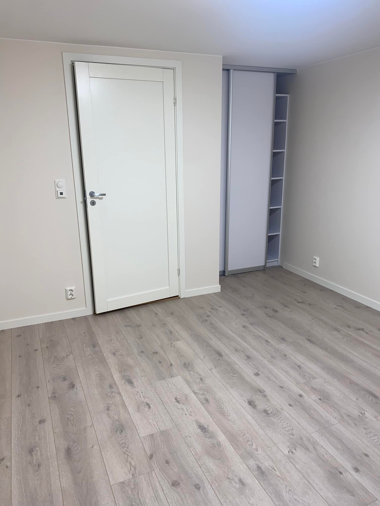 Soverom nr. 1 med garderobeskap Galleribilde