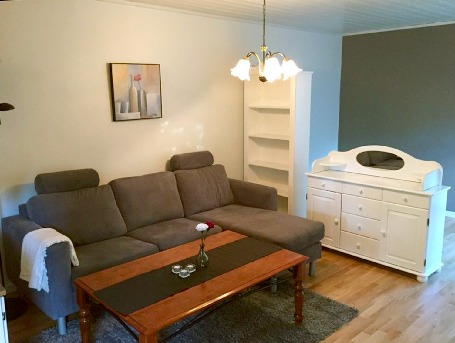 Stue/soverom Galleribilde