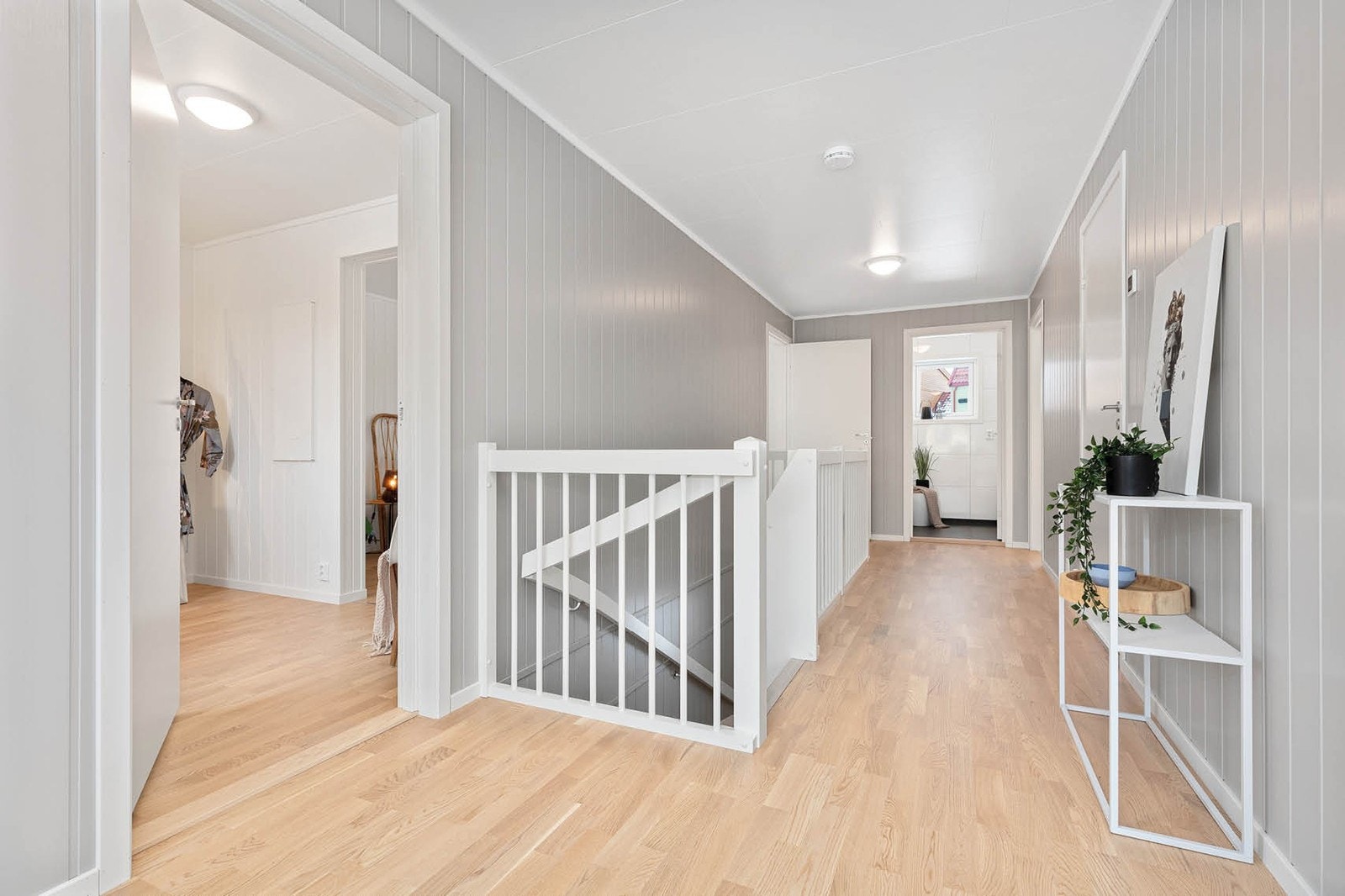 I 2. etasje finner du 3 soverom, walk-in garderobe (evt. soverom), bad og vaskerom. Foto fra rekkehus type A i byggetrinn 2 Galleribilde