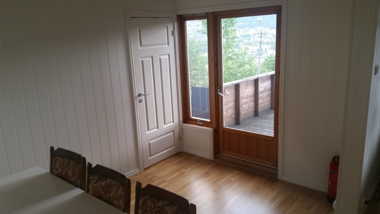 Felles veranda også på framsiden av huset. Galleribilde