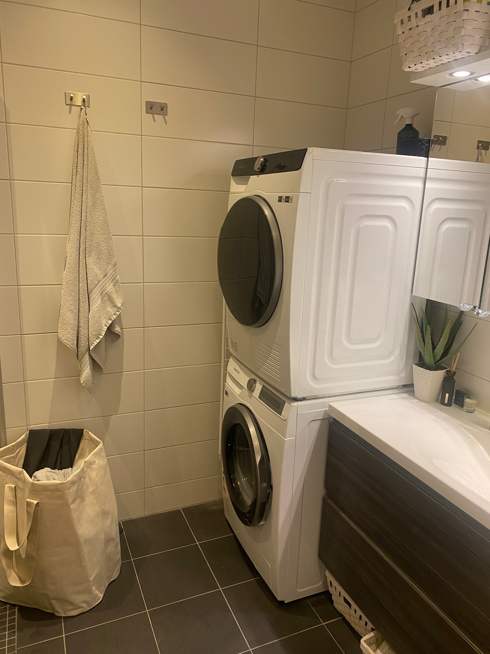 Obs, vaskemaskin og tørketrommelen følger ikke med. Galleribilde