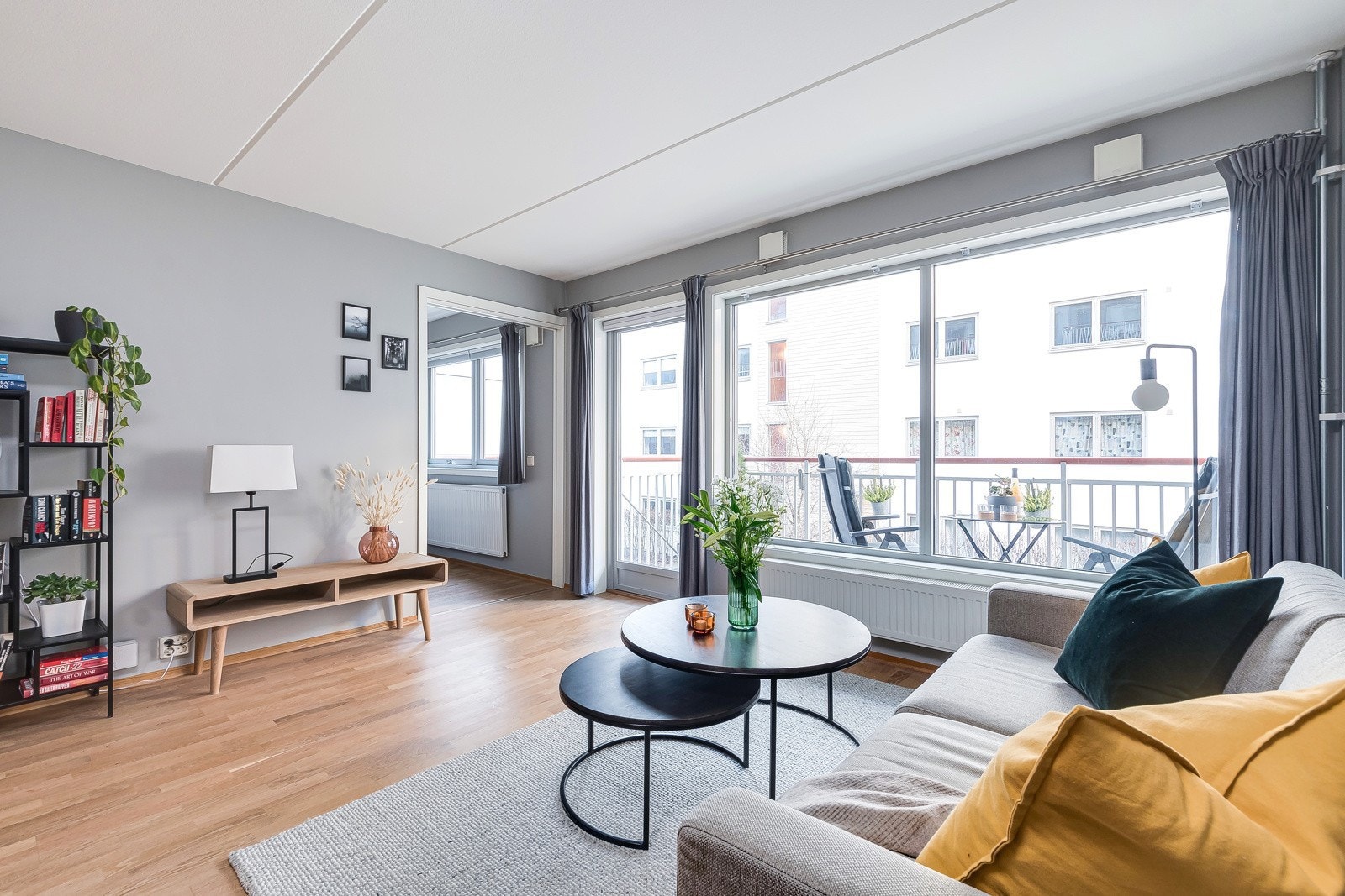 Leiligheten ligger i 2 etasje i bygg med heis fra 2007 Galleribilde