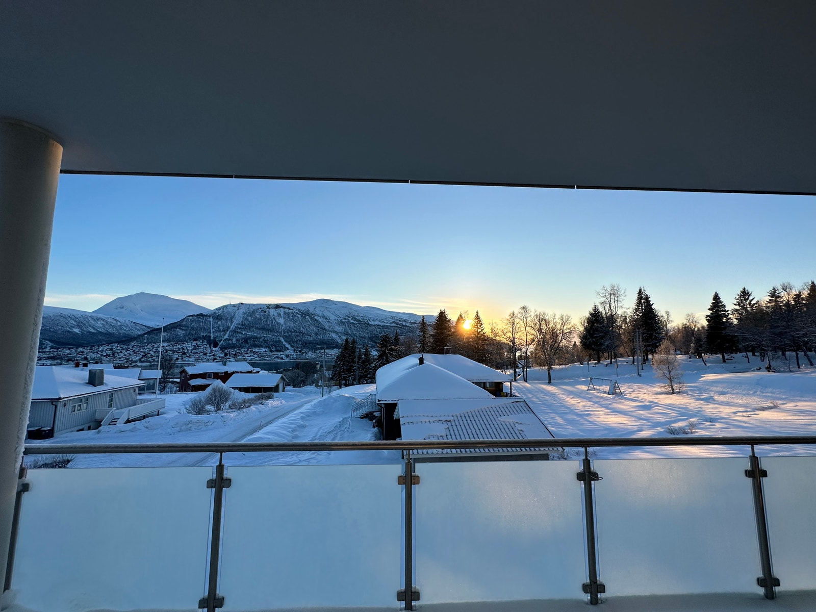 Utsikt mot sør, vinter Galleribilde