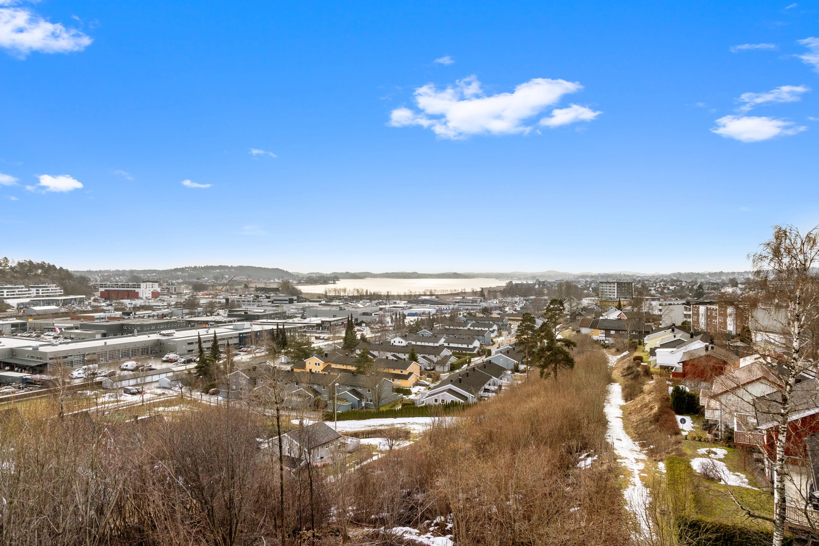 Leiligheten tilbyr svært god utsikt Galleribilde