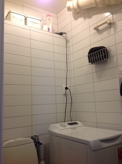 Praktisk hylle i badet Galleribilde