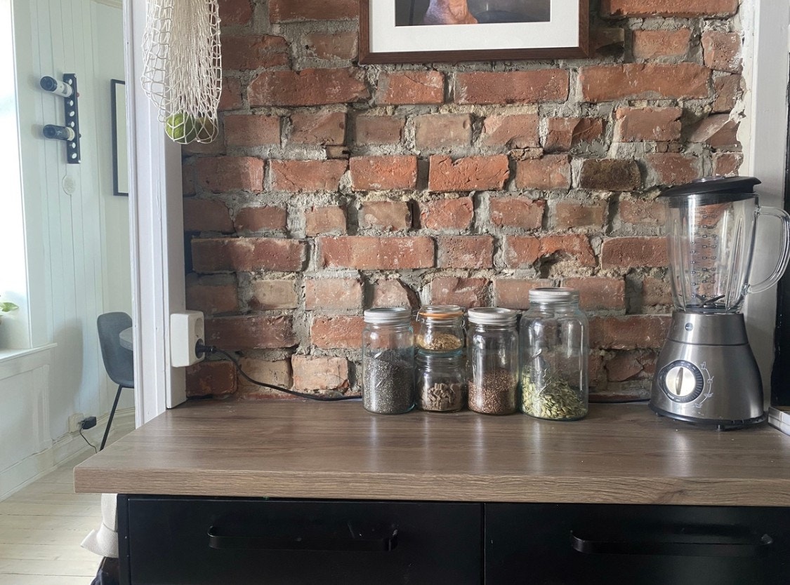 God benkeplass og lagring på kjøkkenet Galleribilde