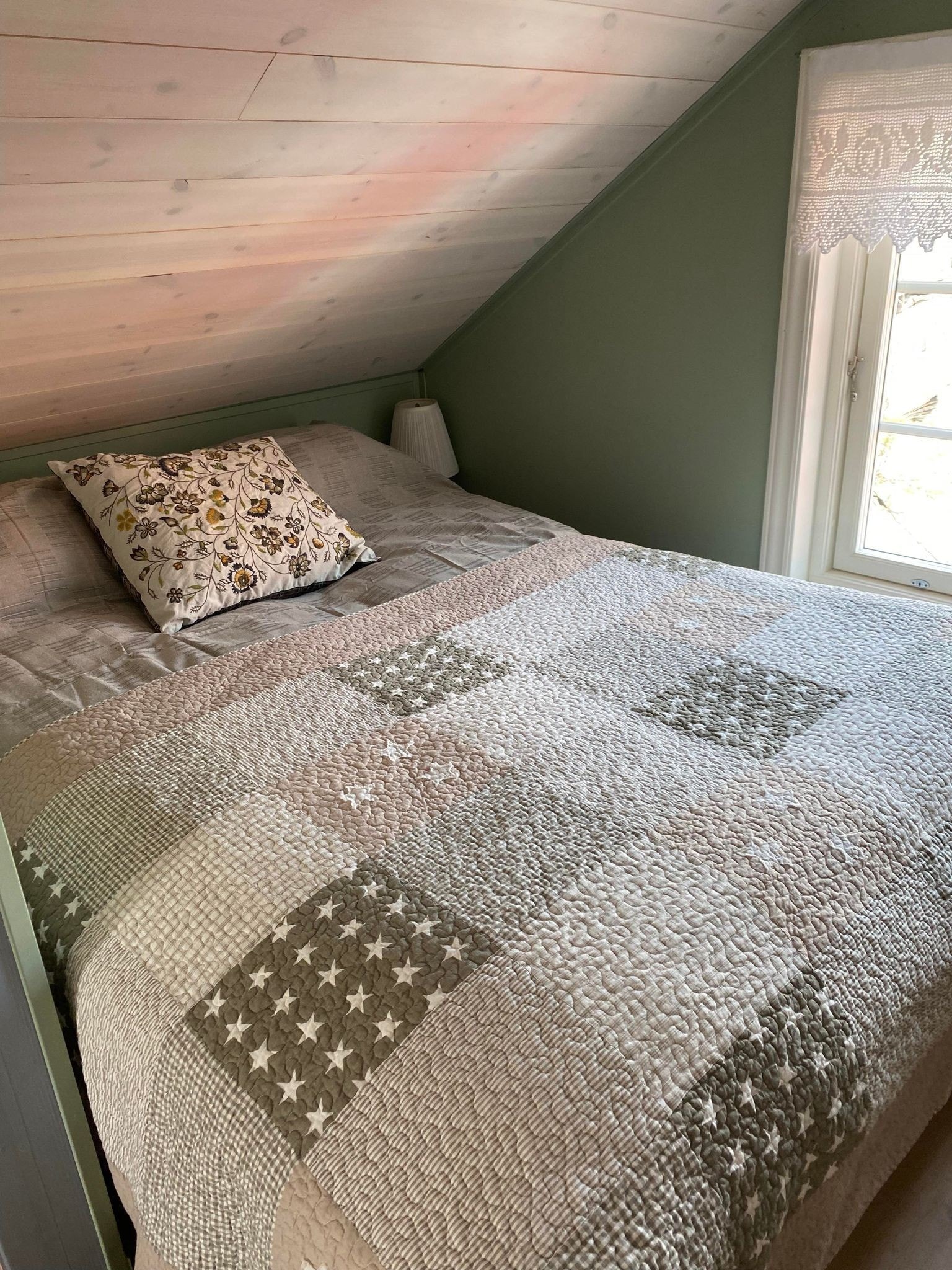 Seng 160 Galleribilde