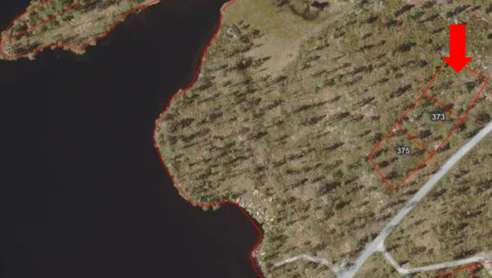 100 meter til Høymyrvann - tomt i første linje! Galleribilde