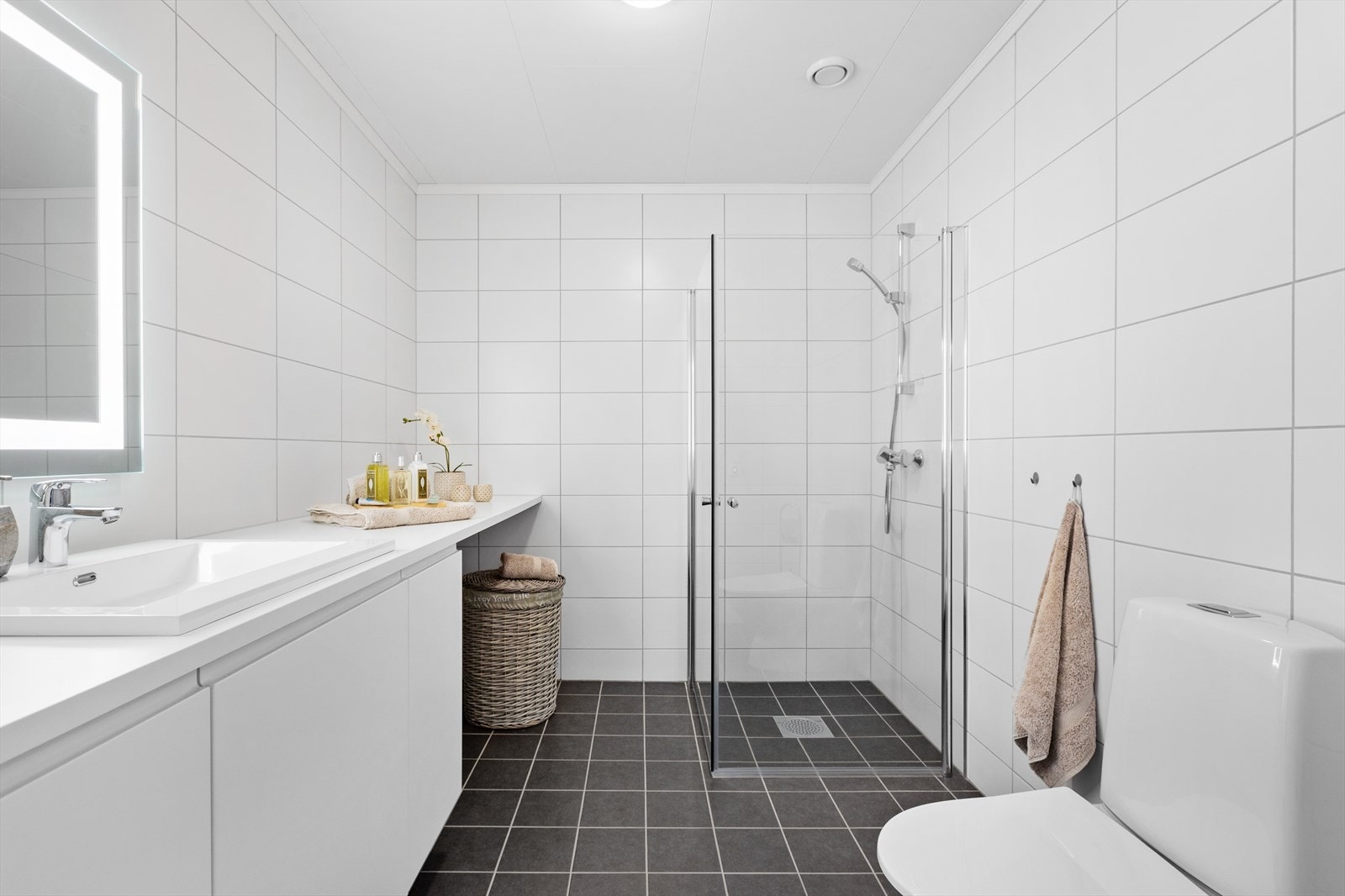 bad med opplegg til vaskemaskin Galleribilde