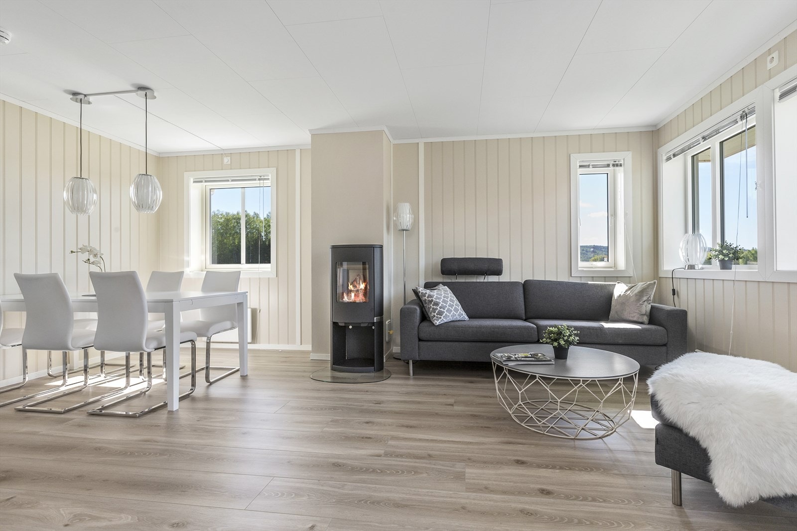 stue med peis Galleribilde