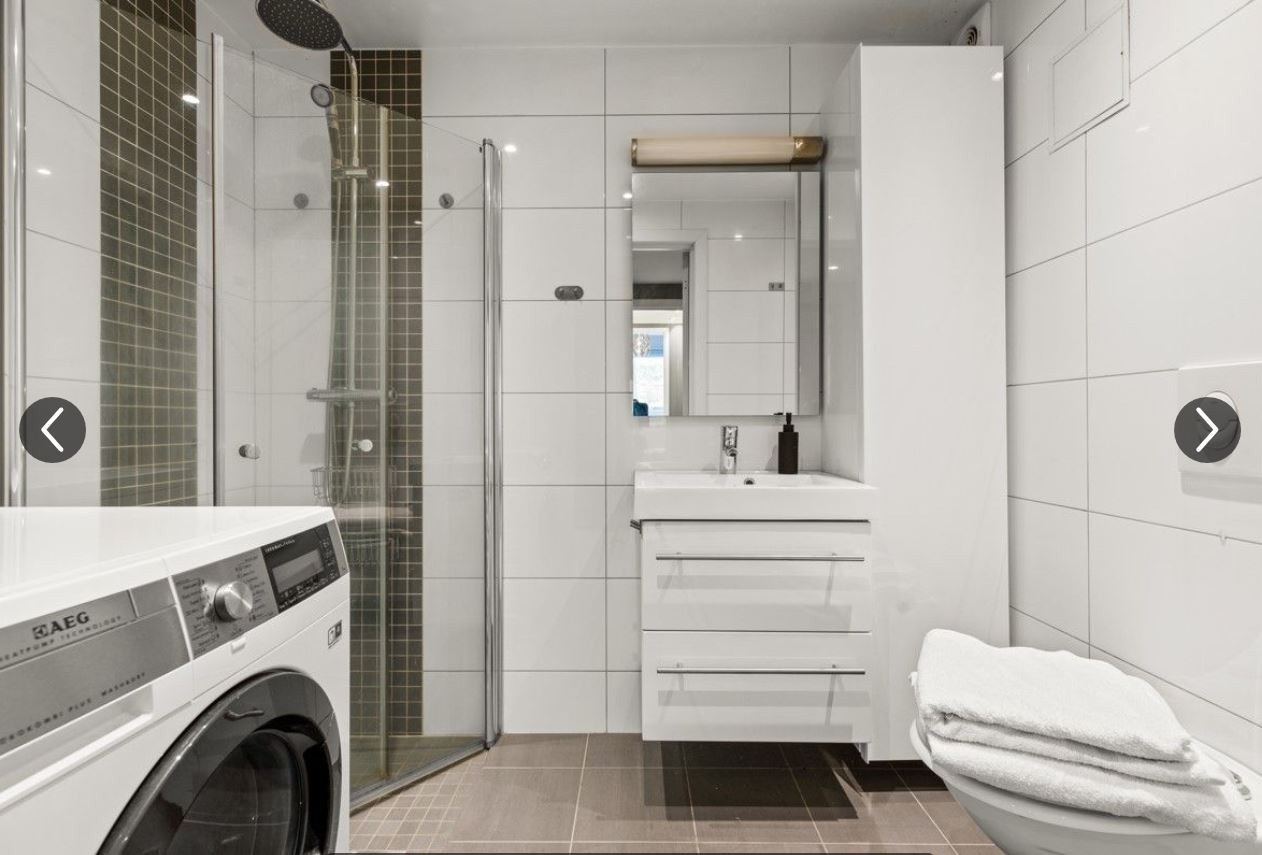 Bad. Vaskemaskin følger ikke. Galleribilde