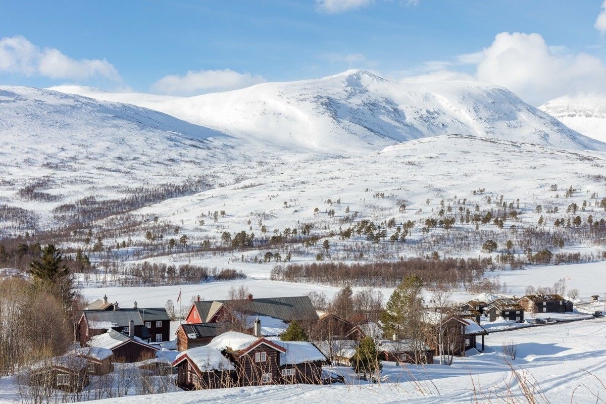Gode turmuligheter i nærområdet, Nonshøa i bakgrunnen. Galleribilde