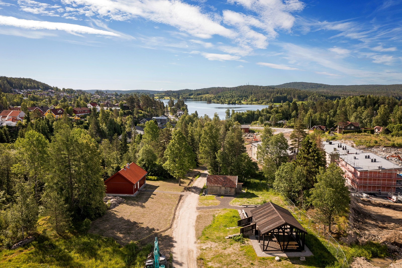 Den gamle husmannsplassen på Kværnstua ligger fint plassert ved prosjektet Galleribilde