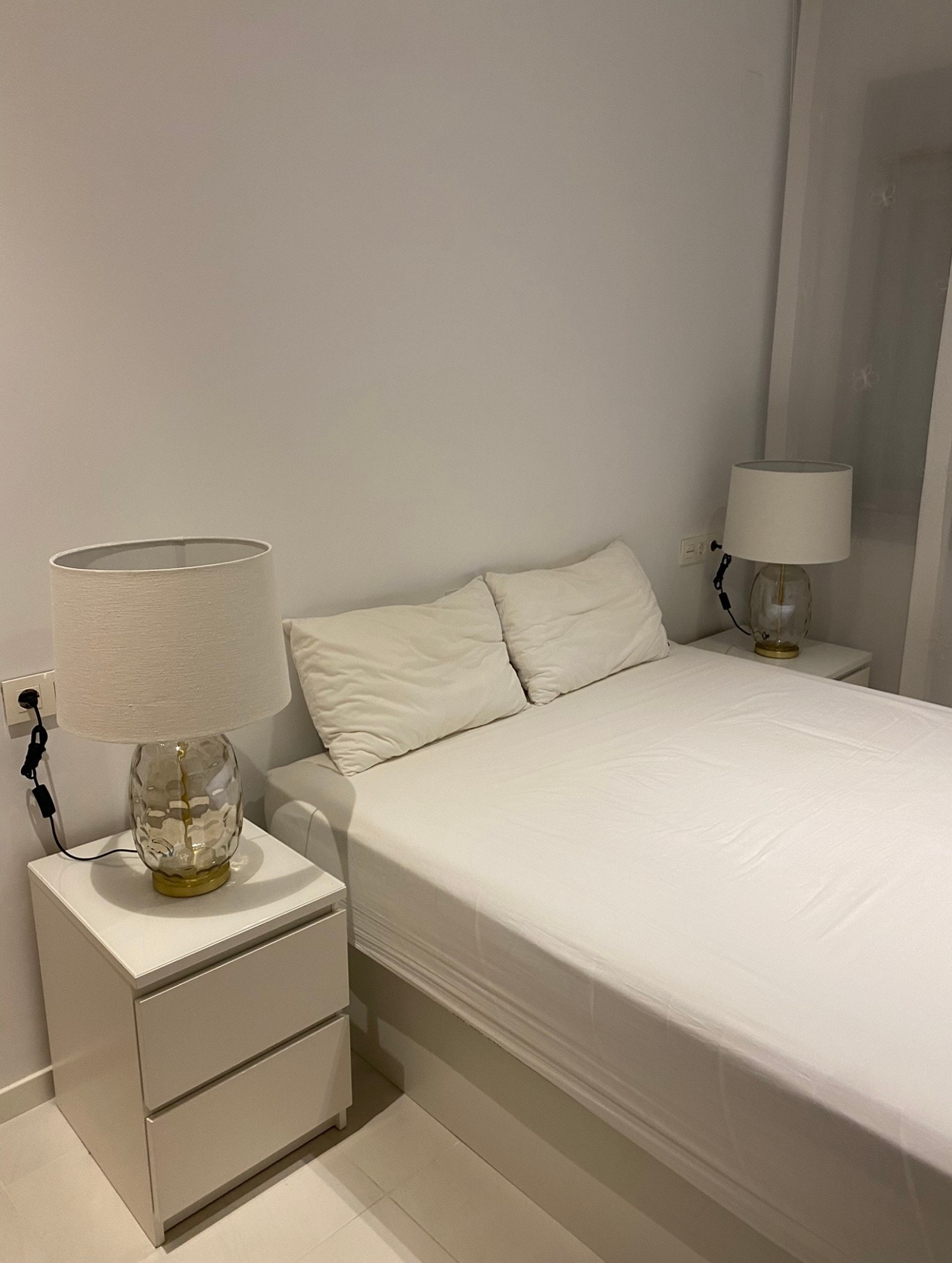 Soverom med dobbeltseng Galleribilde