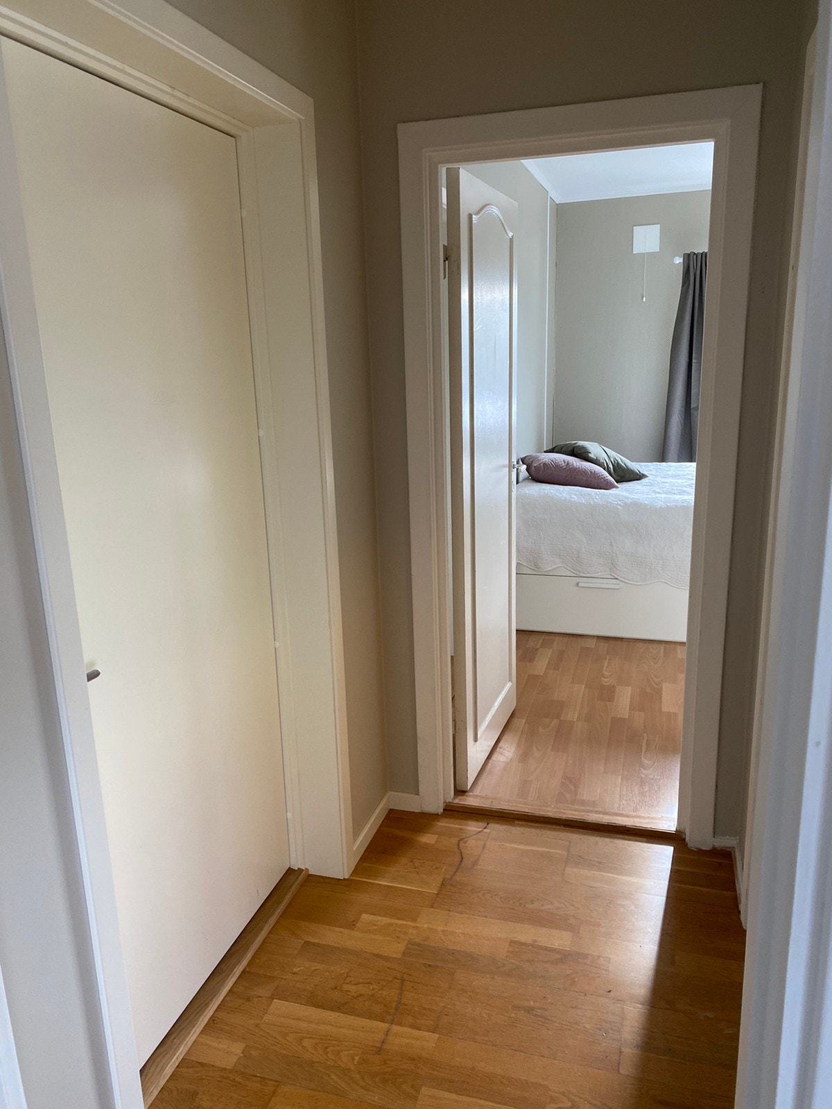Gang som forbinder stue til soverom Galleribilde