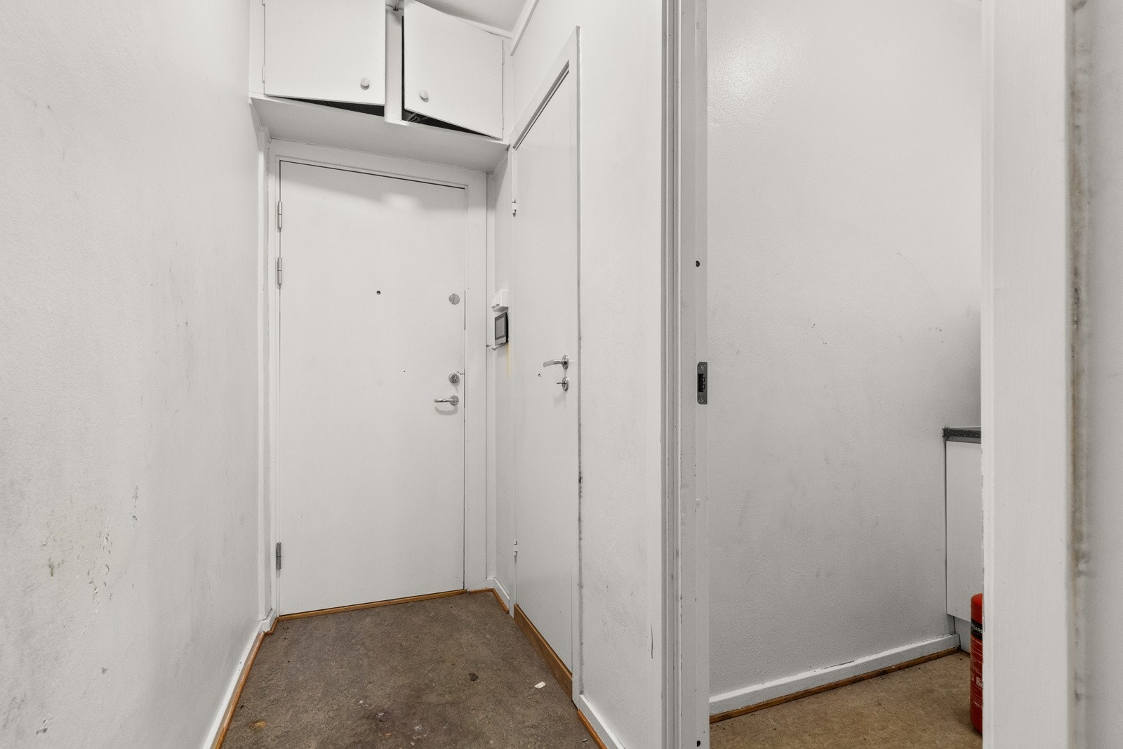 Det er ny dørtelefon med videofunksjon. Galleribilde