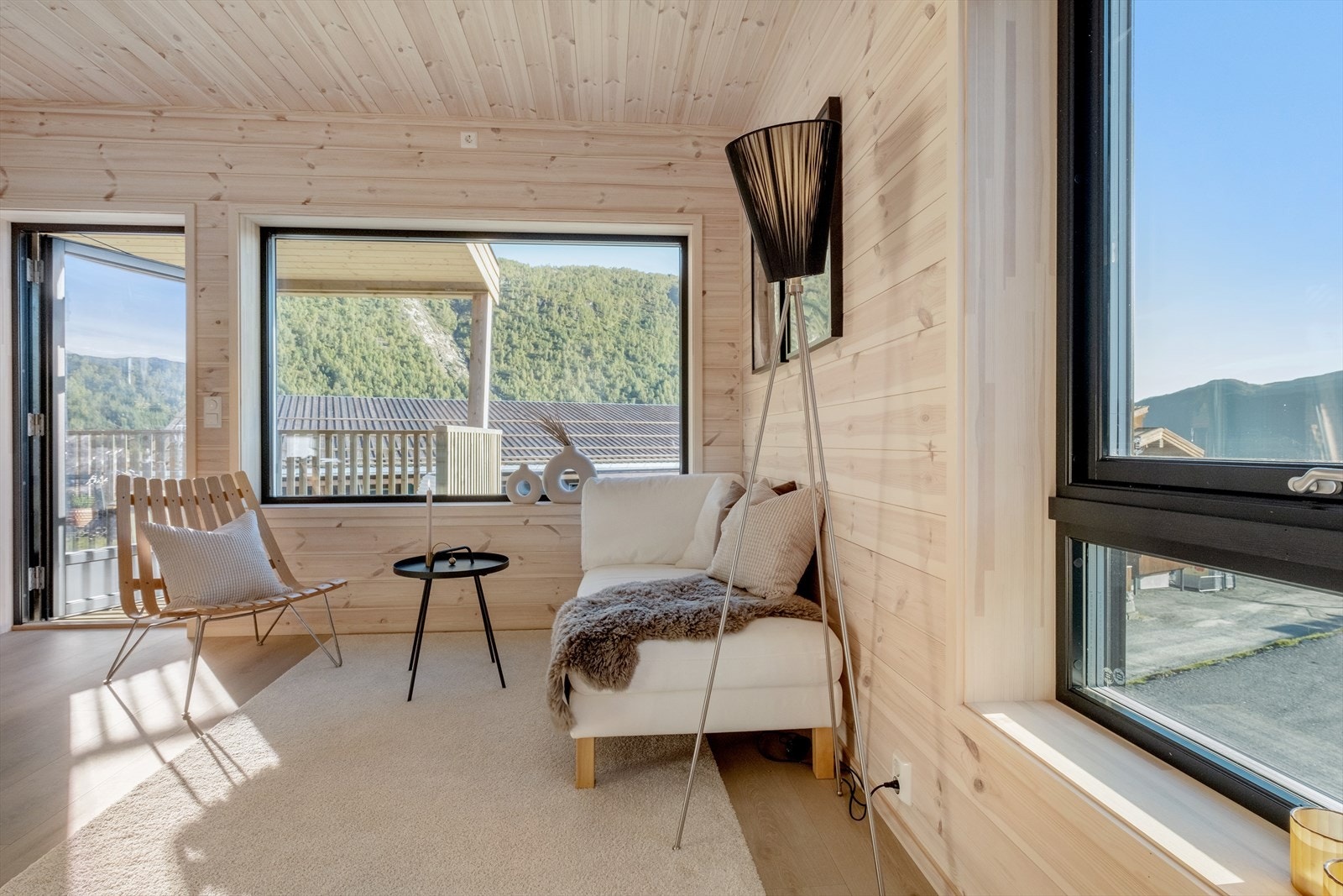 Her får man plass til sofa- og spisegruppe, samt annen ønskelig innredning Galleribilde