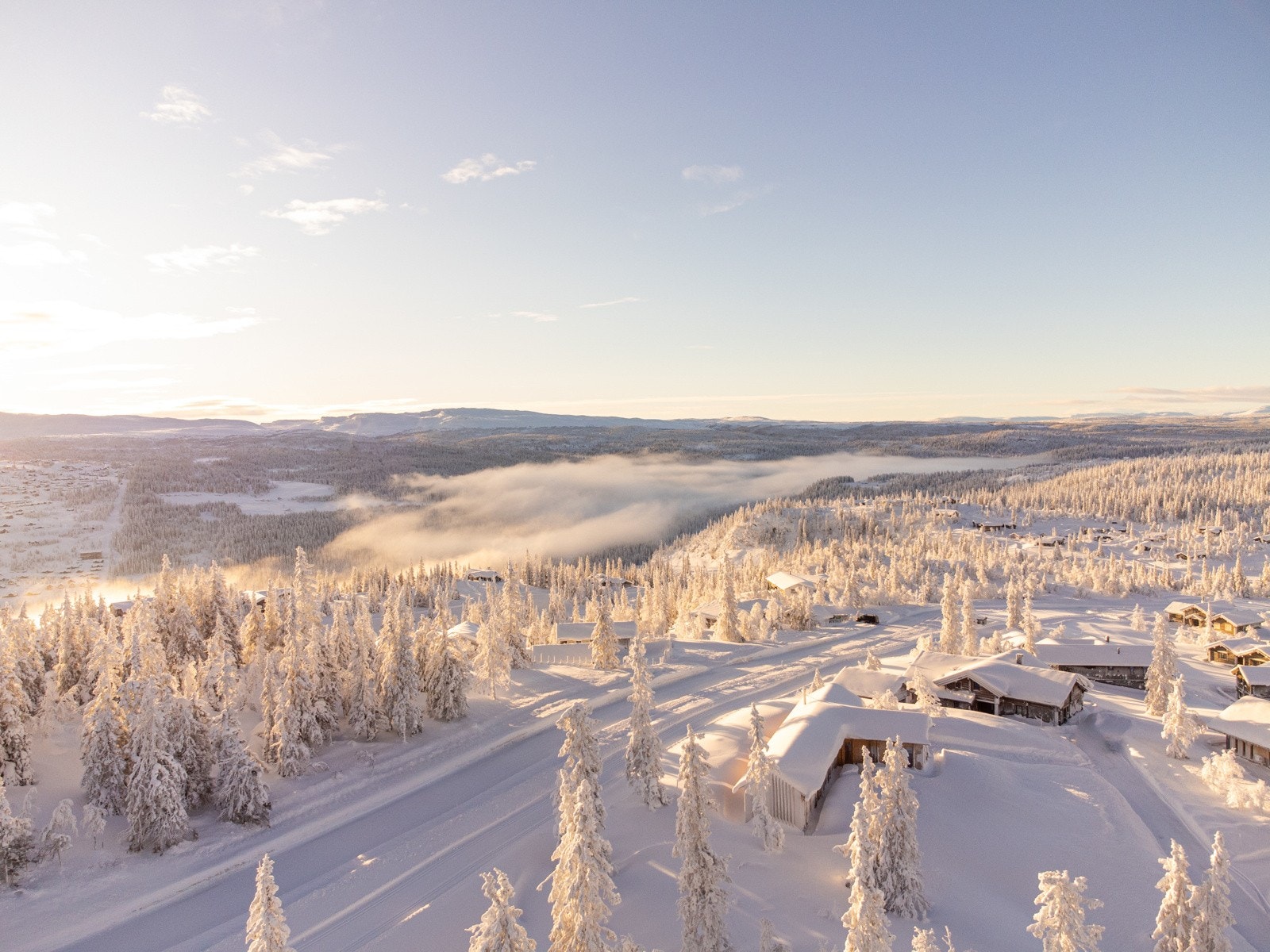 Med denne beliggenheten har man meget gode solforhold og en flott utsikt! Galleribilde