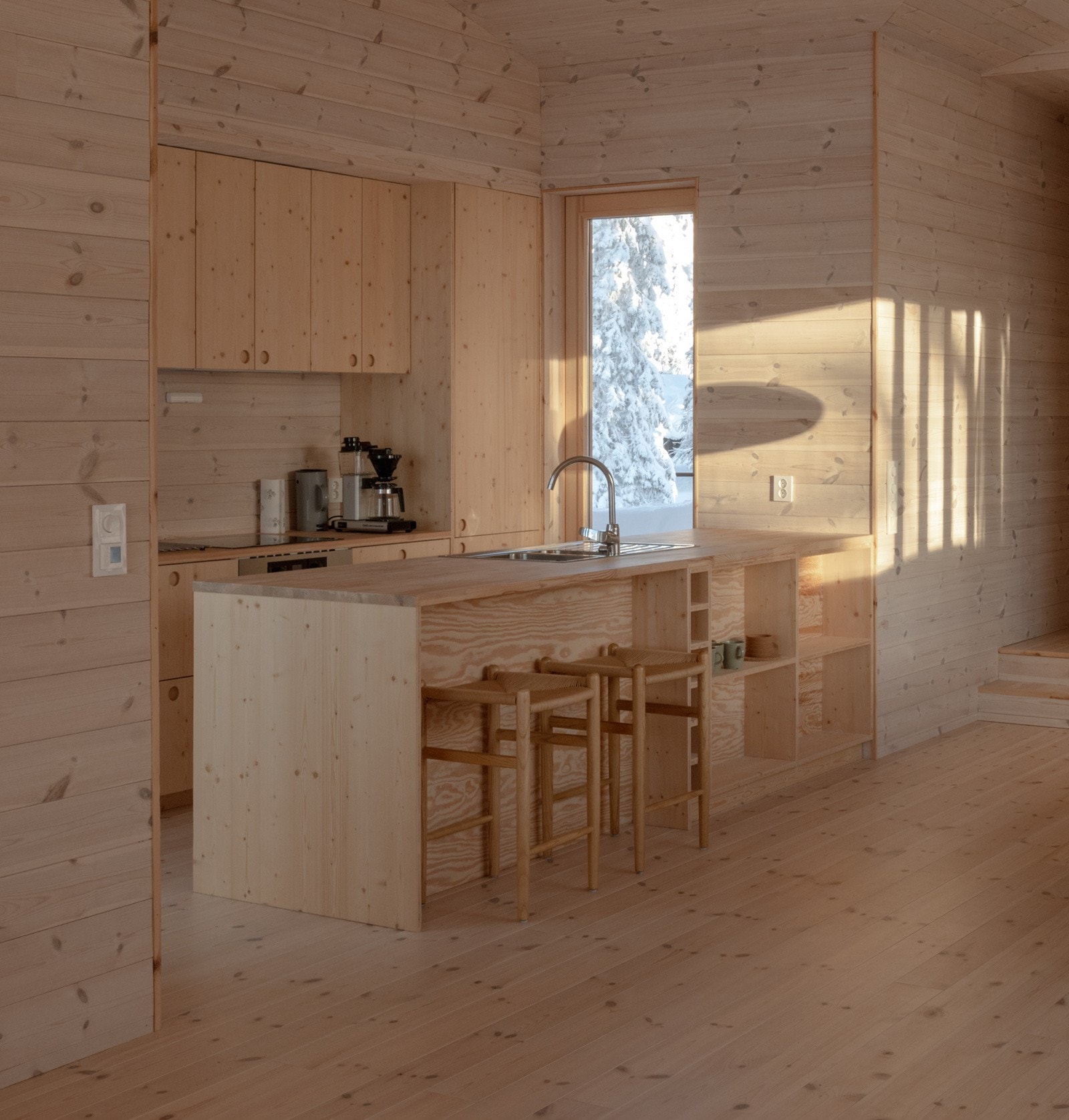 Moderne, snekkertilpasset og lekkert! Galleribilde