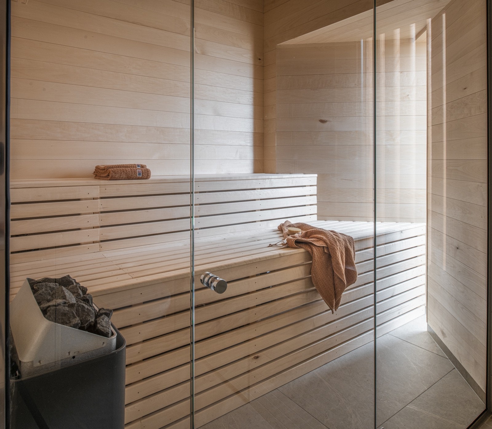 Hyttas andre bad er utstyrt med badstue. Galleribilde