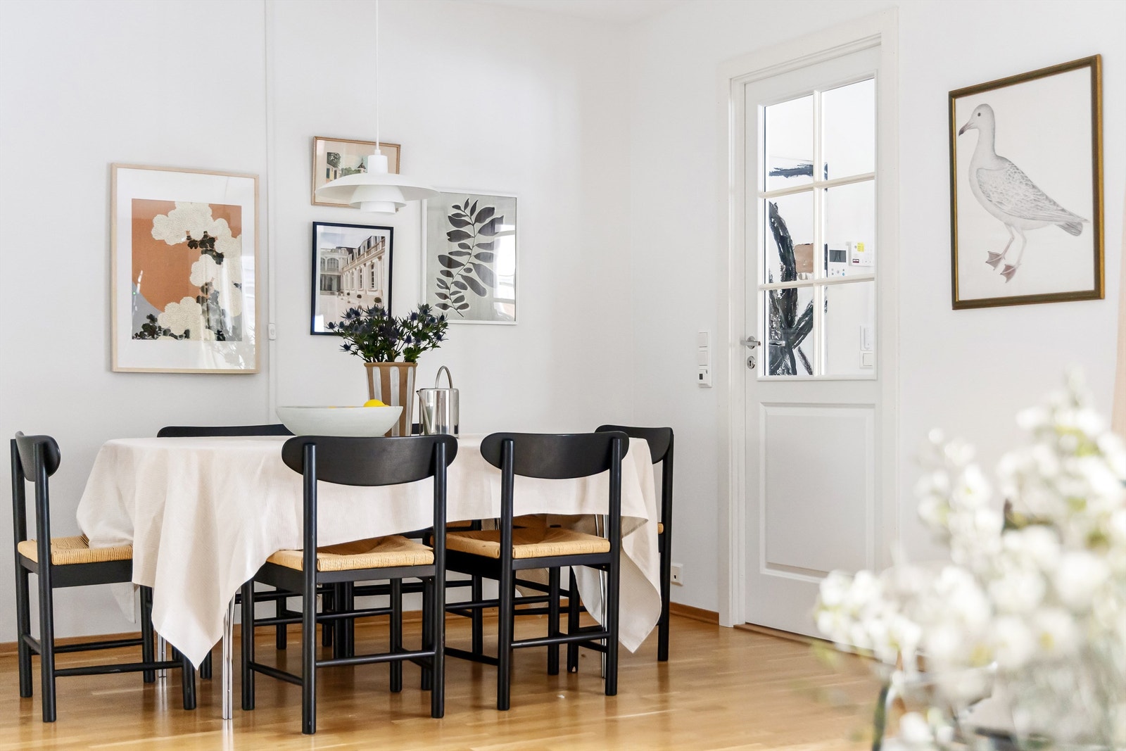 God plass til spisebord Galleribilde