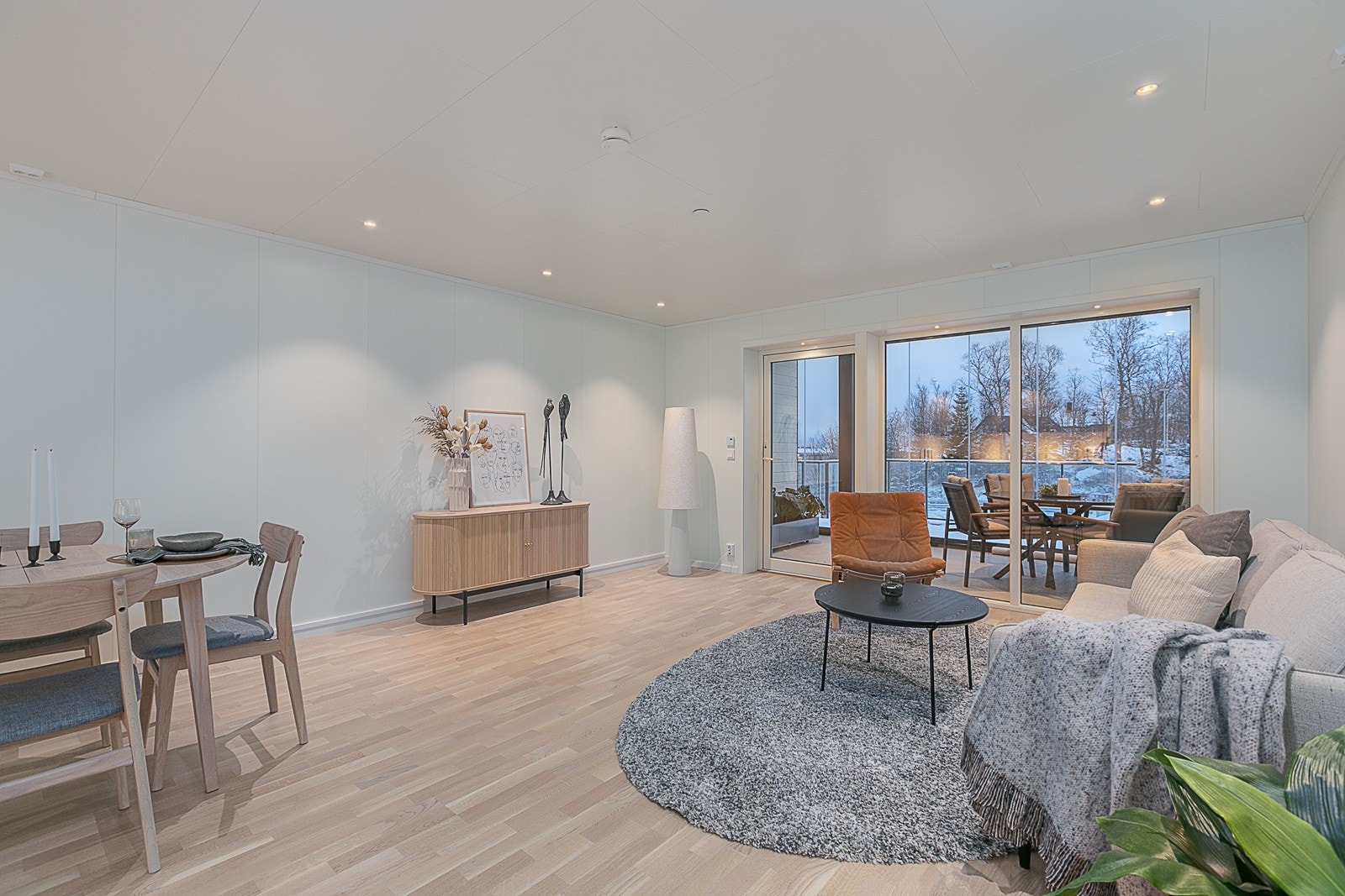 Eierleilighet i nyoppført boligbygg med høy standard og praktisk planløsning, tilbaketrukken beliggenhet og gangavstand til det meste. Galleribilde