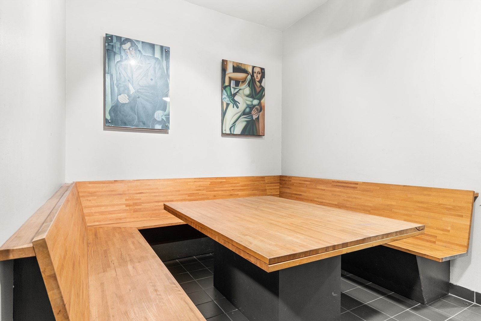 Flott fellesareal som kan brukes til samlingpunkt. Galleribilde