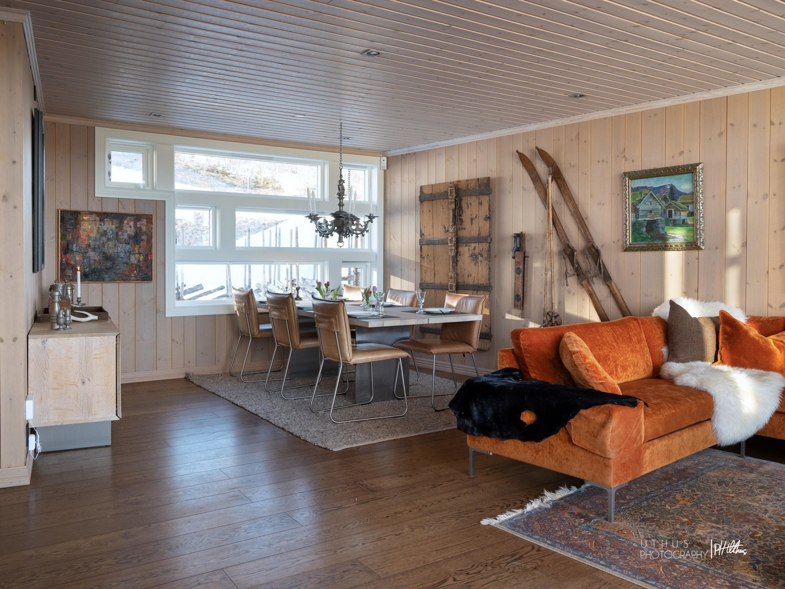 Her er det også god plass til spisestuen Galleribilde