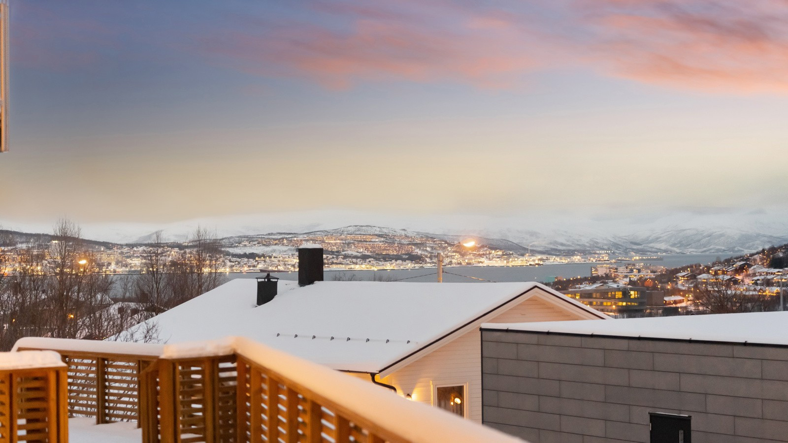 Fra boligen har du svært gode sol- og utsiktsforhold.