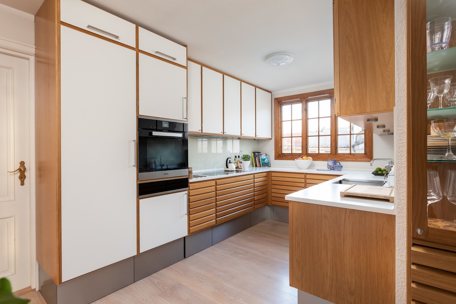 Romslig Unoform kjøkken fra 2018 Galleribilde