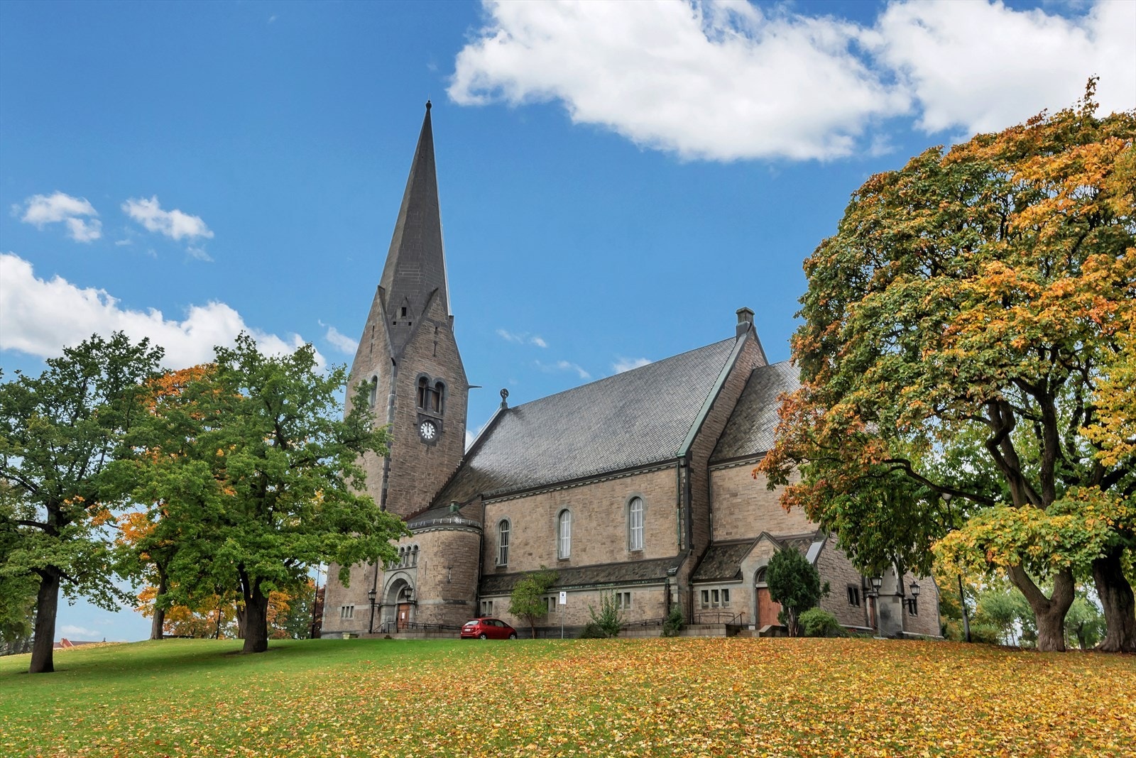Vålerenga kirke Galleribilde