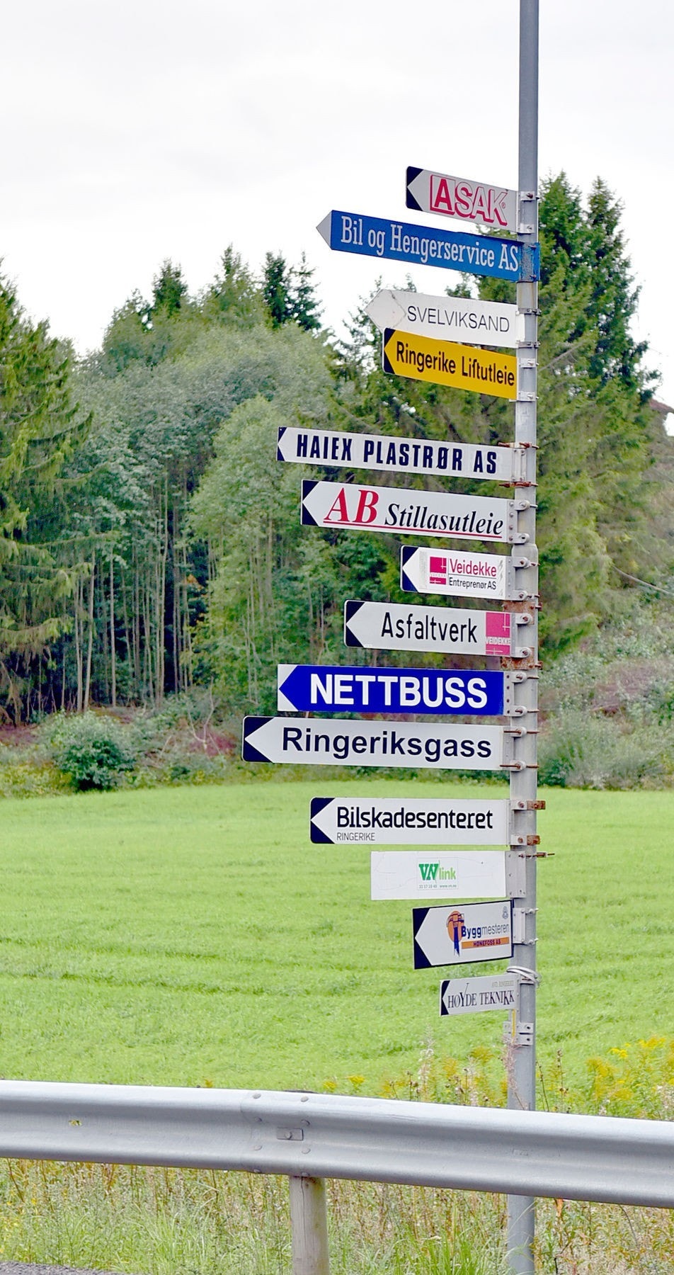 Industriområdet består av variert næringsvirksomhet. Galleribilde