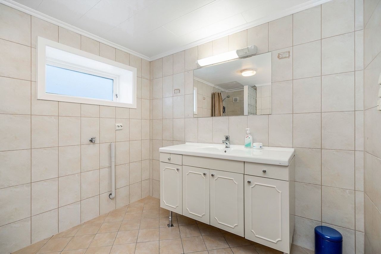 Bad hybel 4-8 Galleribilde