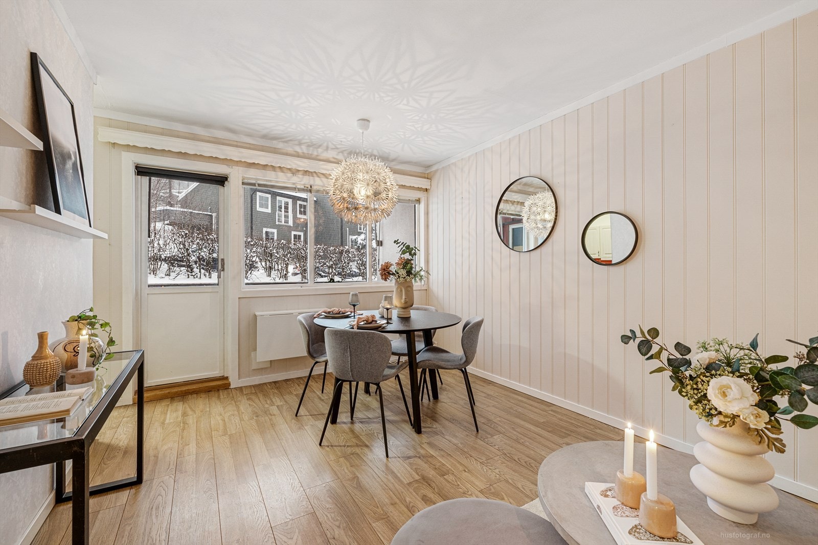 Utgang til balkong Galleribilde