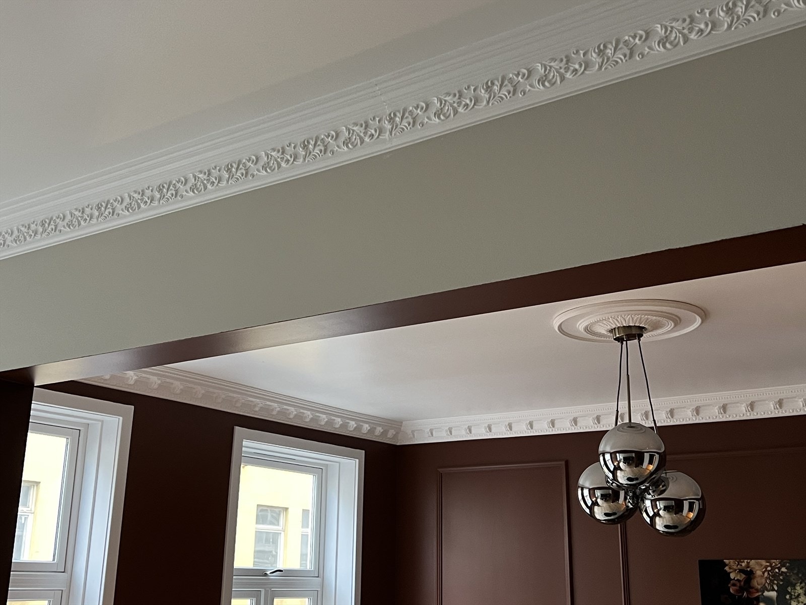 Lekker stukkatur i spisestue/kjøkken. Galleribilde