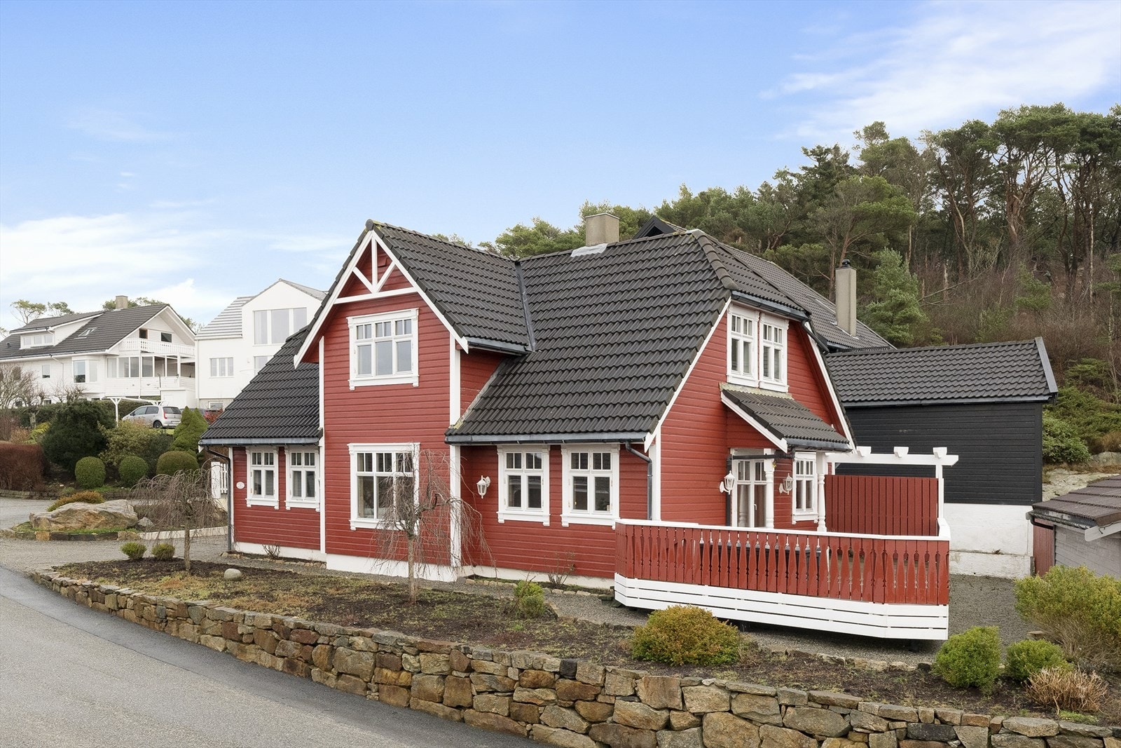 Velkommen til Nunsteinvegen 23 - En kjekk, praktisk enebolig med barnevennlig beliggenhet Galleribilde