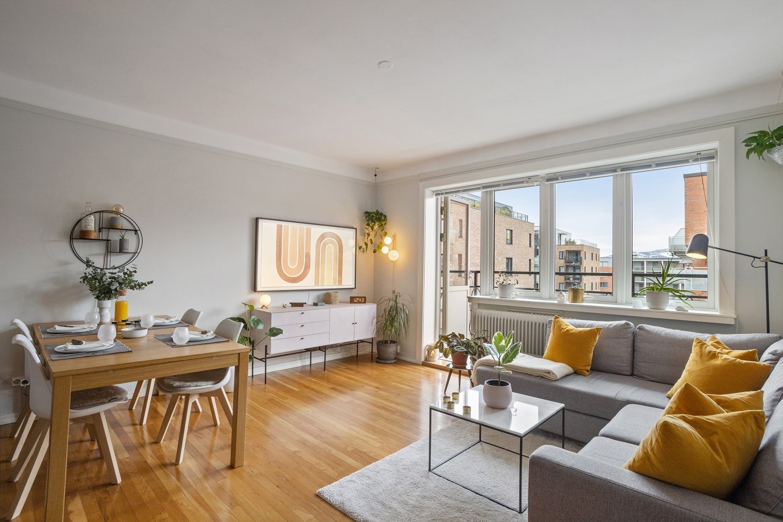 Avrinder Singh Hundal v/DNB Eiendom har gleden av å presentere denne nydelige 2-romsleiligheten i Dælenenggata 16B! Galleribilde