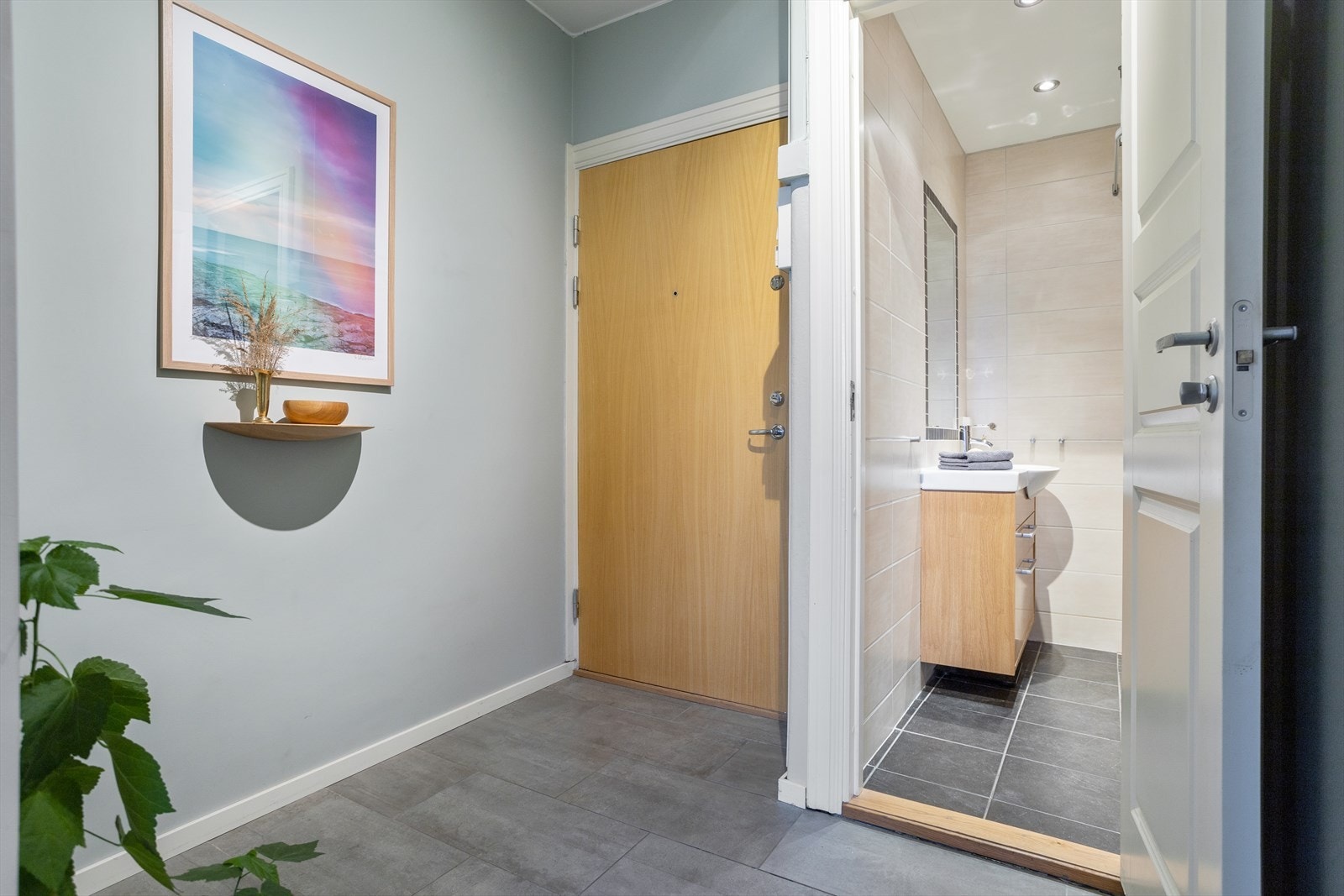 Nytt gulv i gangen ble lagt i 2019. Galleribilde