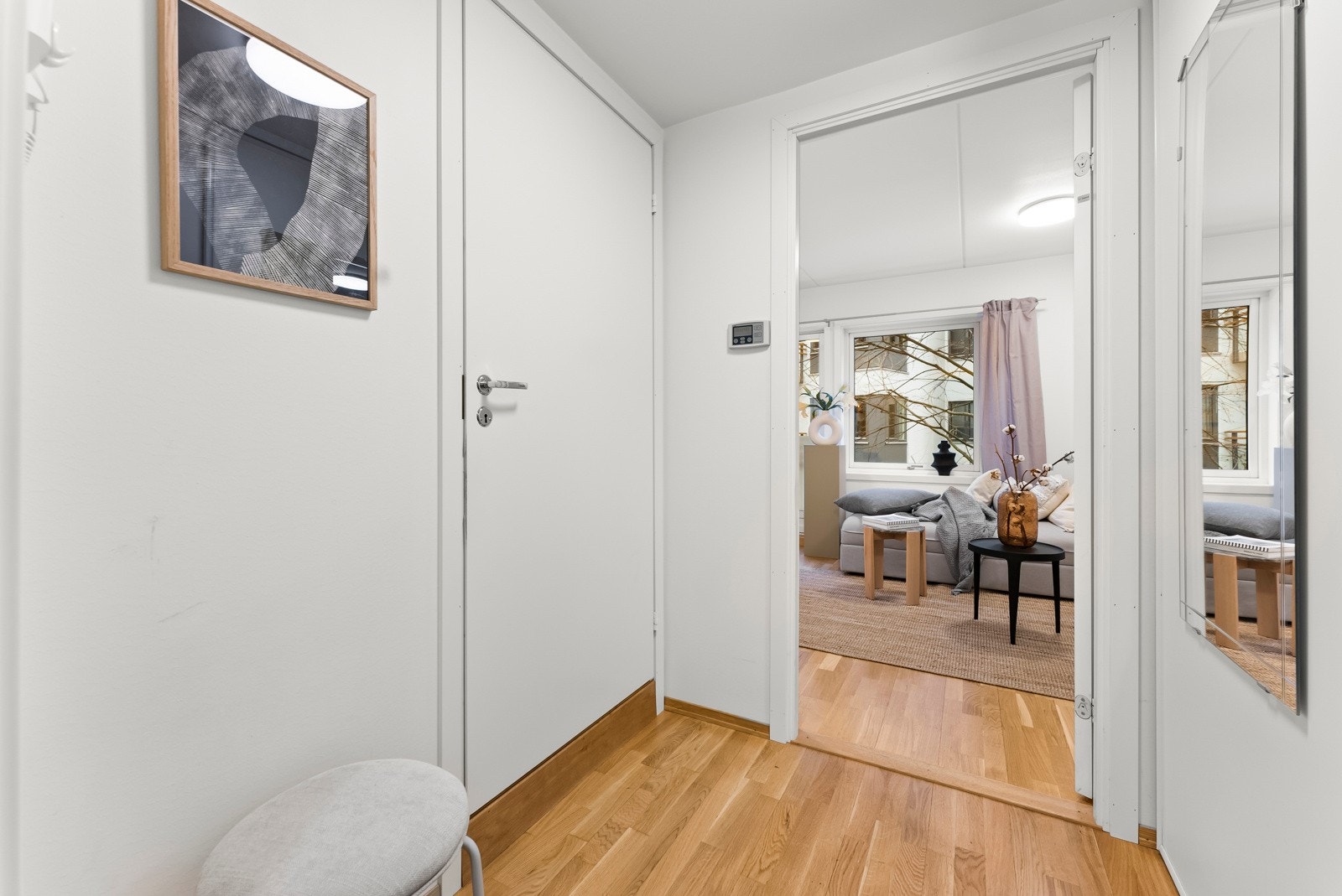 Adkomst til bad fra entréen Galleribilde