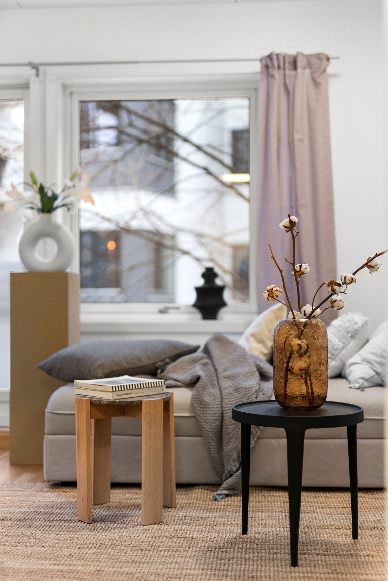 Sameiet har god økonomi og lave fellesutgifter, kun. kr. 1436,-/mnd inkl. akonto fyring og varmtvann mm. Galleribilde