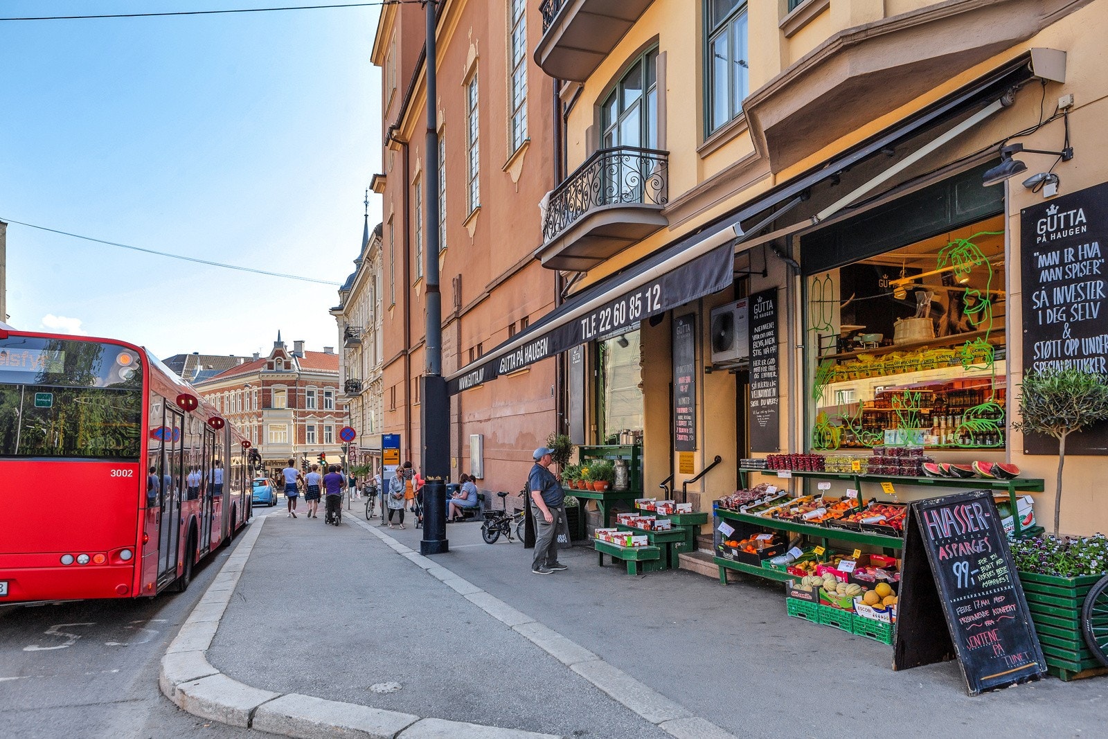 Bredt utvalg av populære kafeer, restauranter og nisjeforretninger like i nærheten på St. Hanshaugen Galleribilde