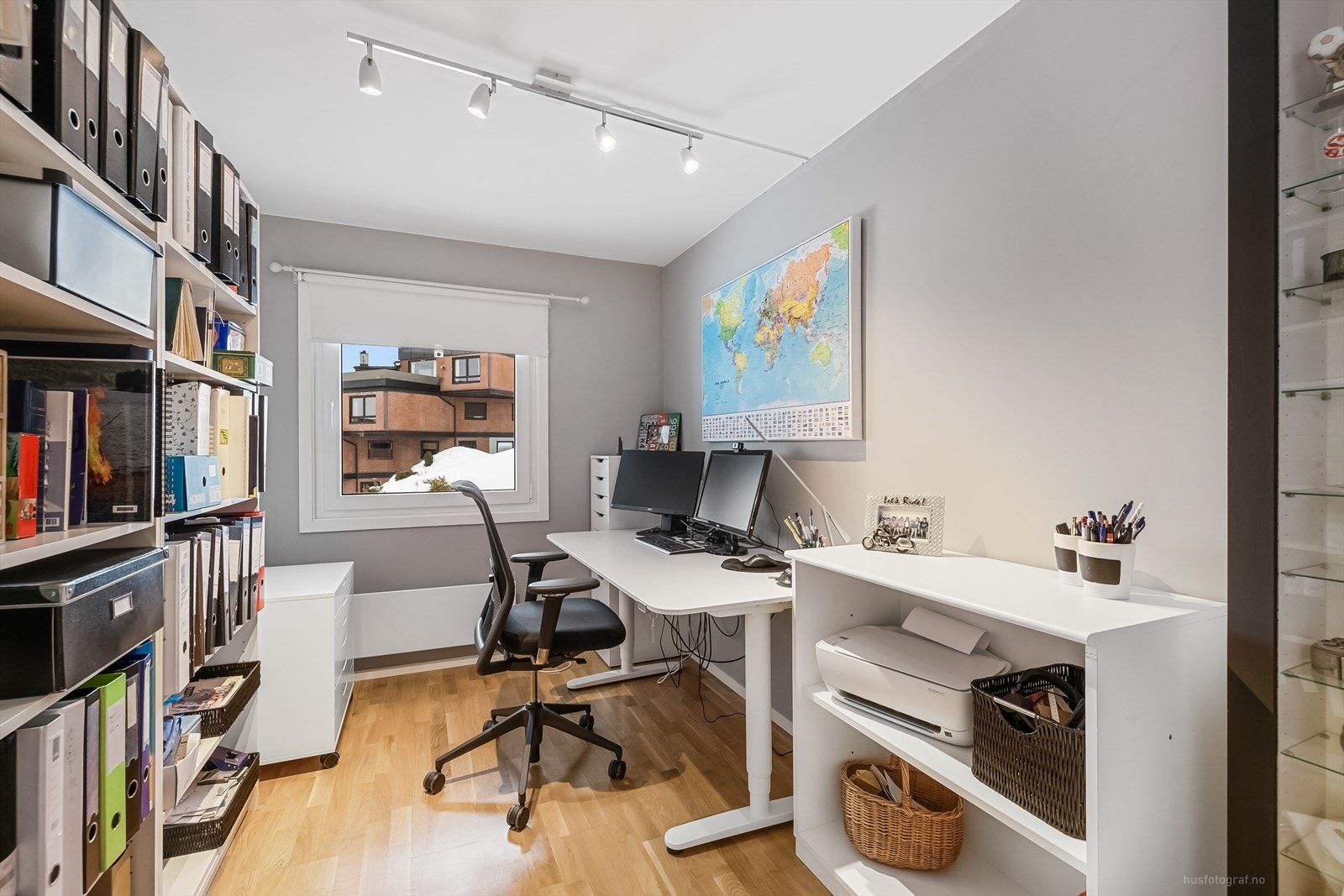 Soverom 2 som idag er innredet som kontor. Galleribilde